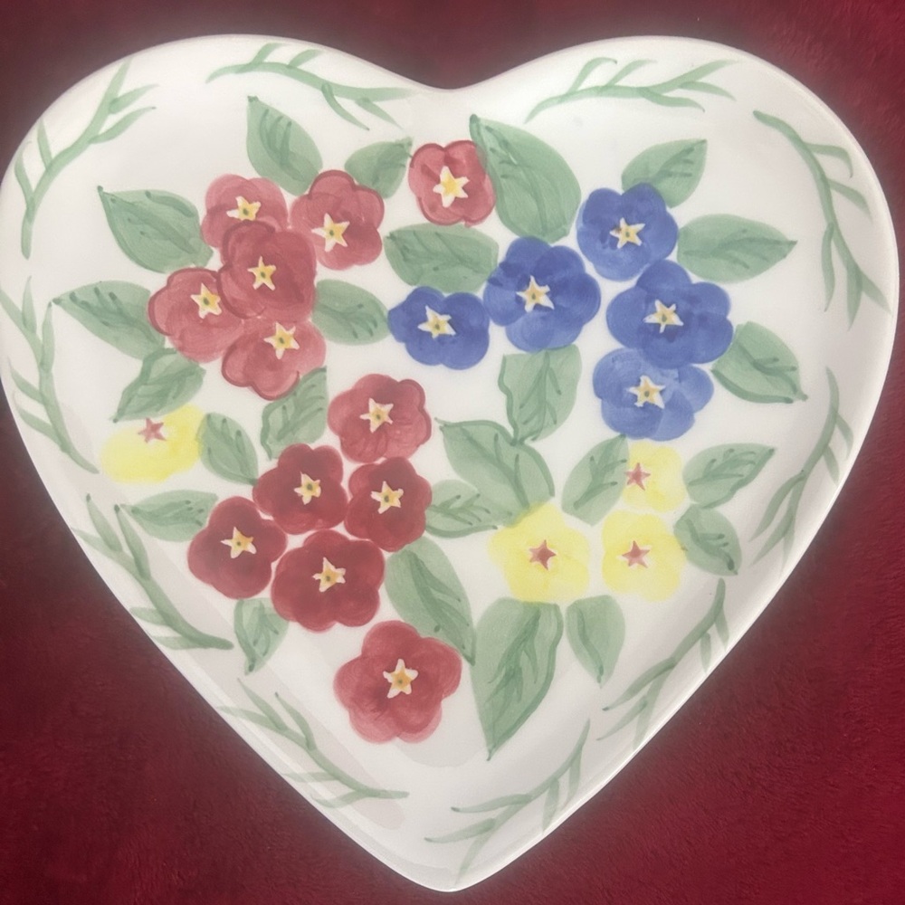 Mesa International Multicolor Flower Heart Shaped Plate Handmade